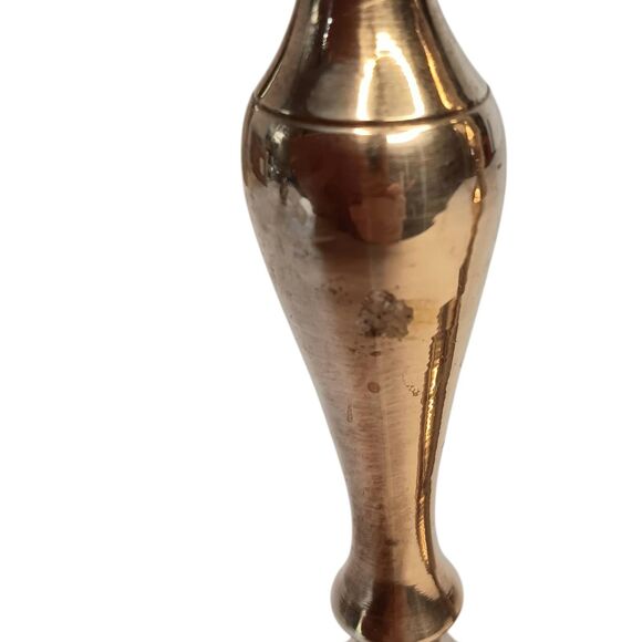 Brass Lot Of 5 Items - 9" Vase, Two 6" Candleholders, 1.5" Salt & Pepper Shakers - Picture 10 of 14